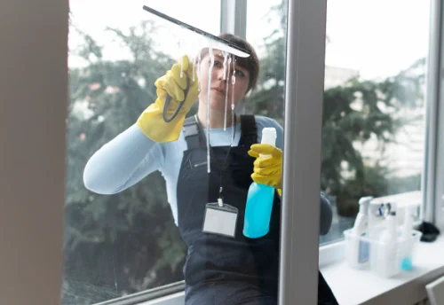 Nettoyage de vitres intérieures et extérieures à Varennes-sur-Morge